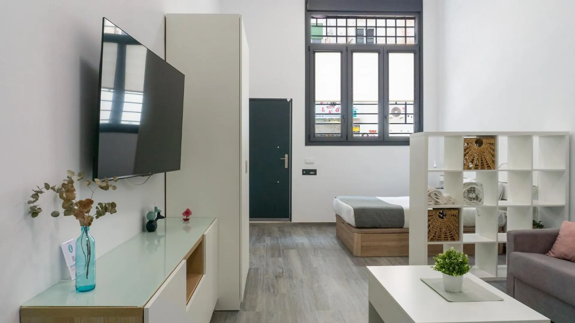 Urban Nook Malaga Apartment
